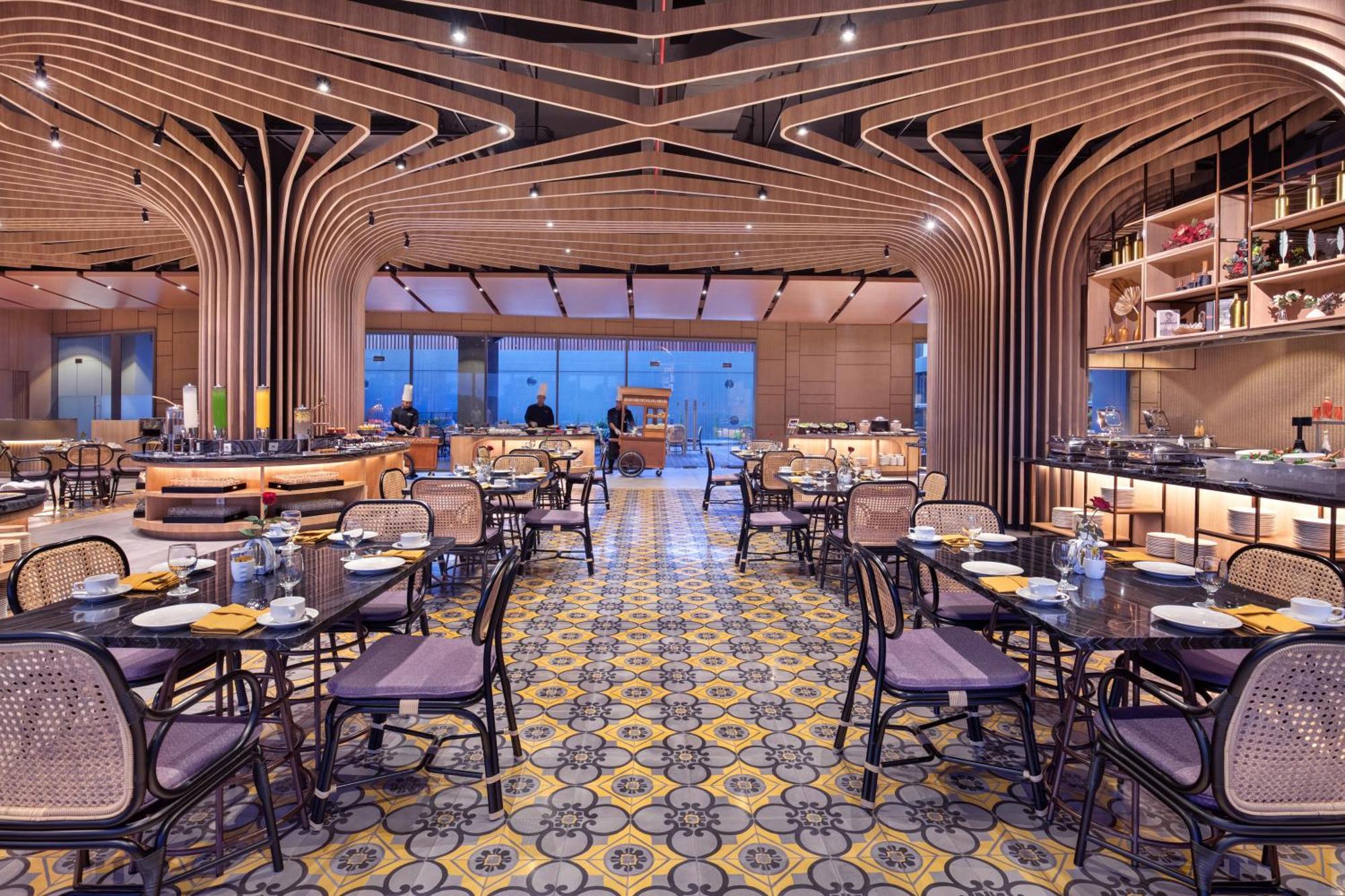 Grand Mercure Malang Exterior photo